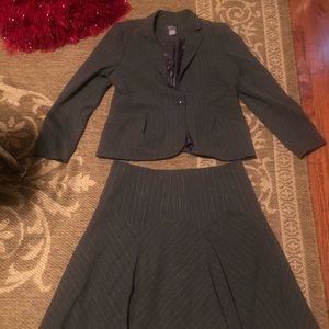 2 PC Geroge suit size 16